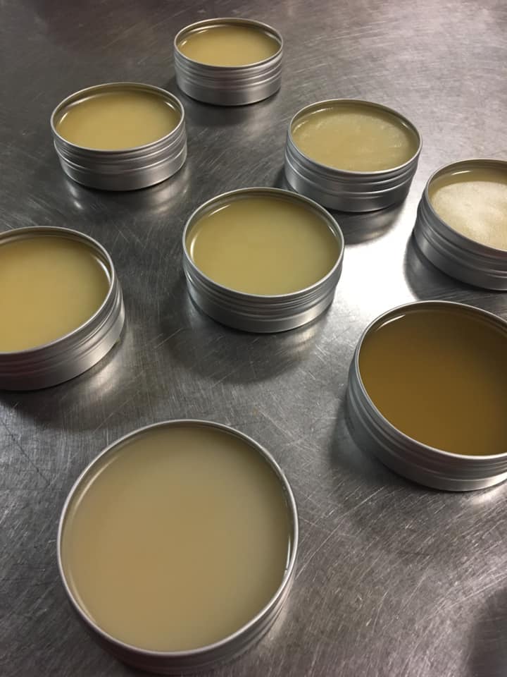 Beeswax wood butter in tin